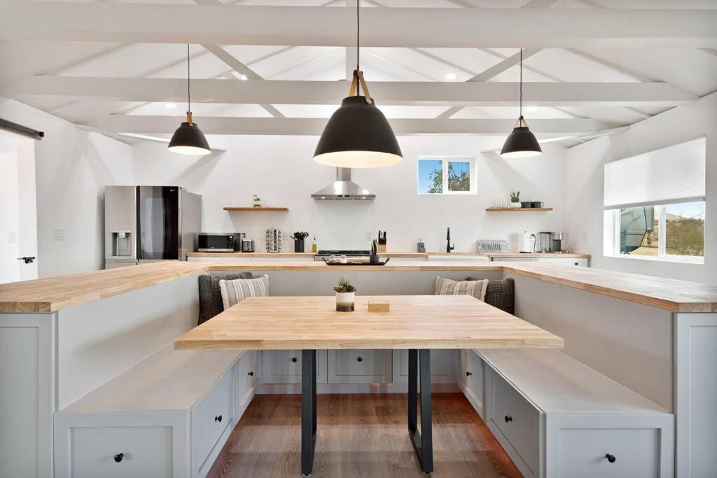 Beautiful Newly Remodeled Home, Near Jt Park Joshua Tree Extérieur photo